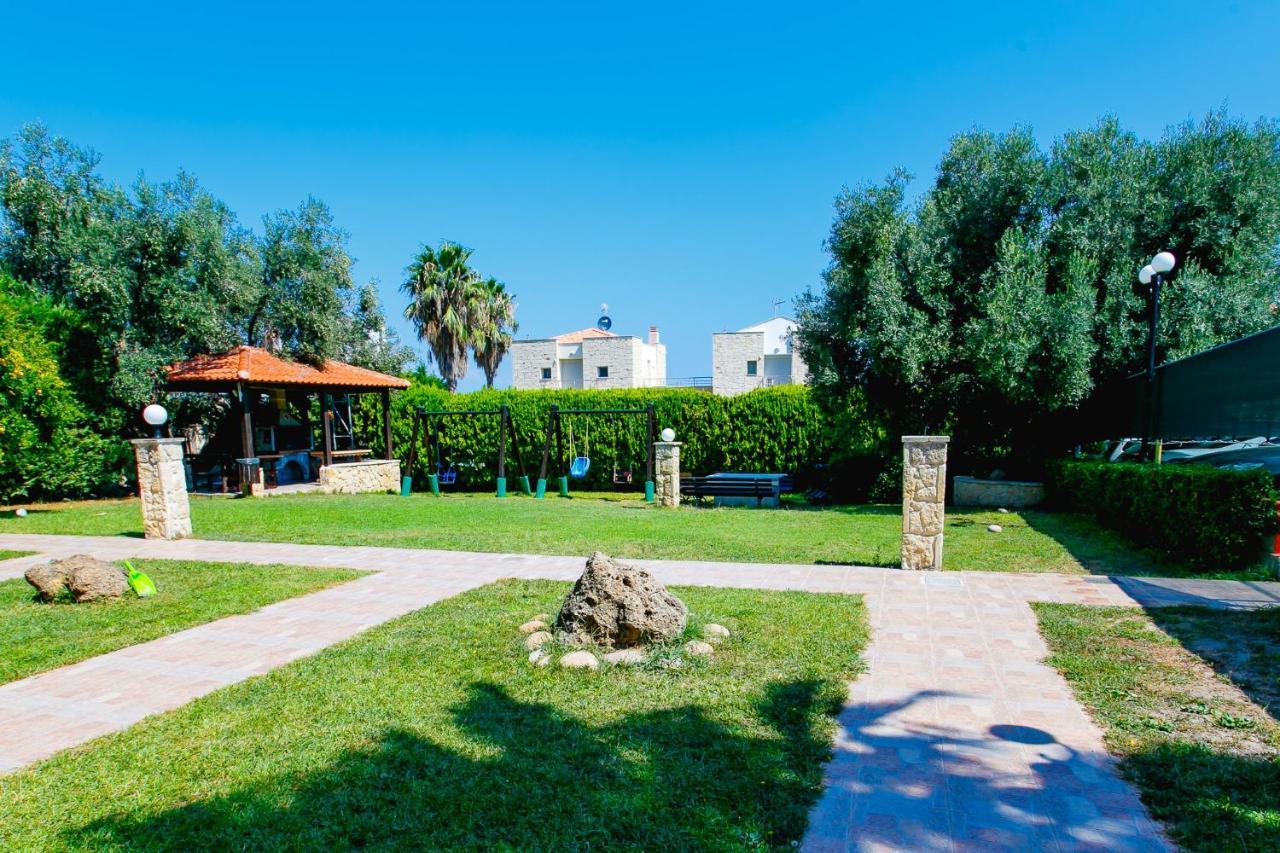 Golden Residence Family Resort Пефкохори Экстерьер фото