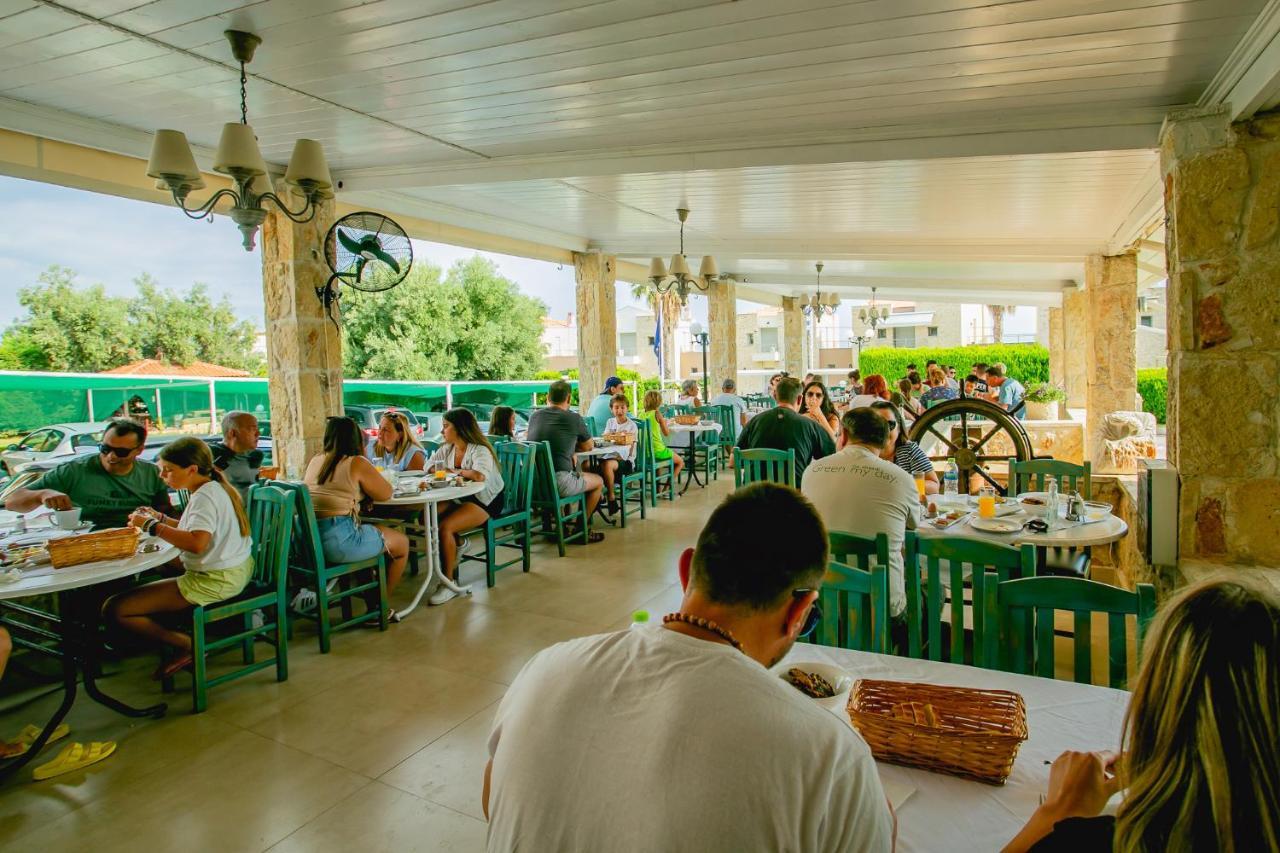 Golden Residence Family Resort Пефкохори Экстерьер фото